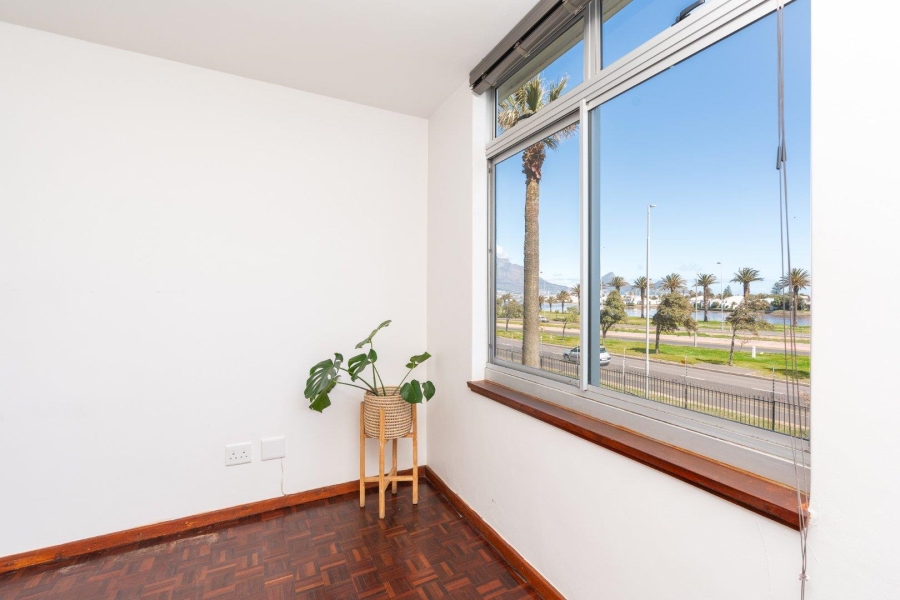 2 Bedroom Property for Sale in Milnerton Western Cape